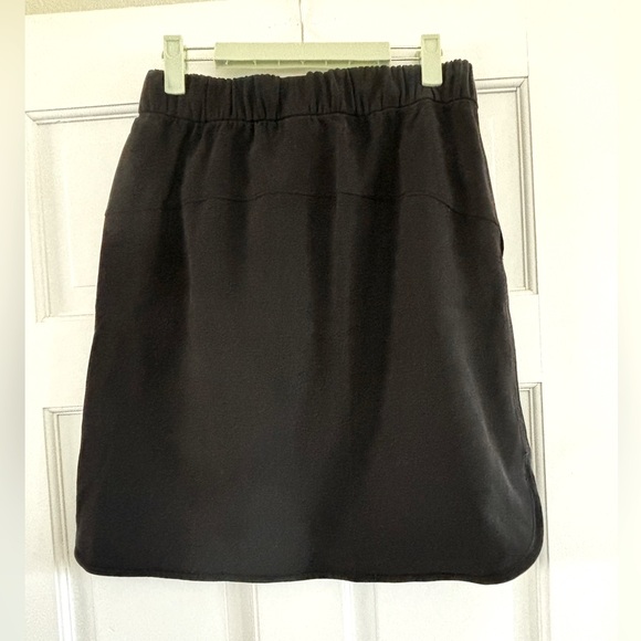 Lululemon Black Skirt - Picture 2 of 4